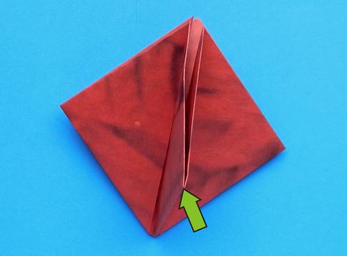 Make Origami Poinsettia flowers