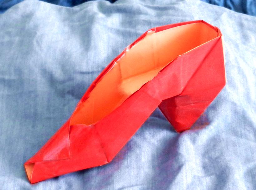 Origami shoe