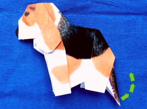 Een Beagle puppy van papier maken