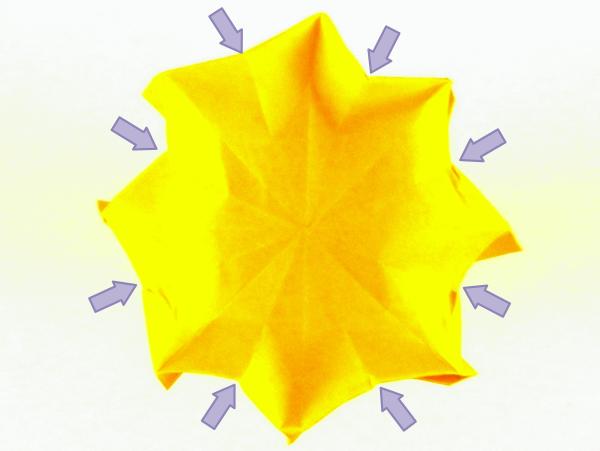 Fold an Origami Queens crown