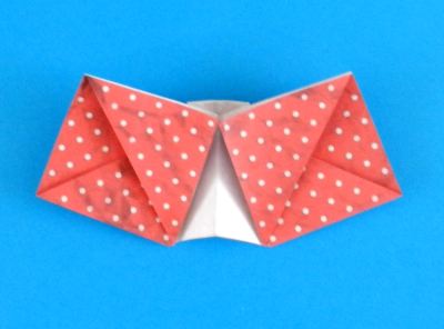 how to fold a polka dot origami skirt