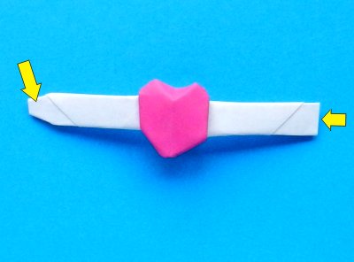 how to fold an origami ring with pink heart