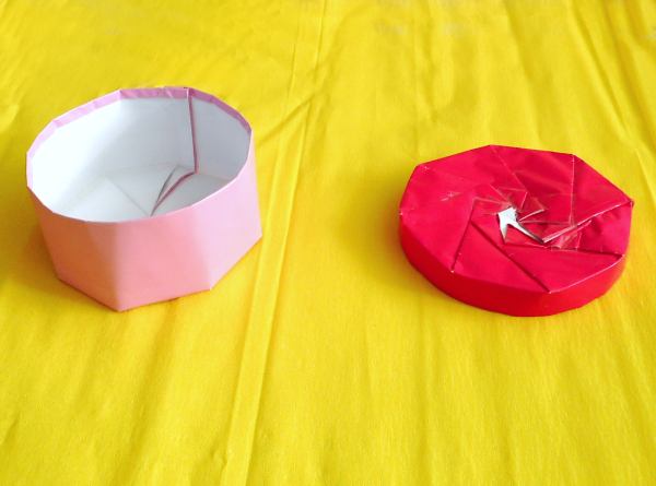 Make Round Origami Boxes