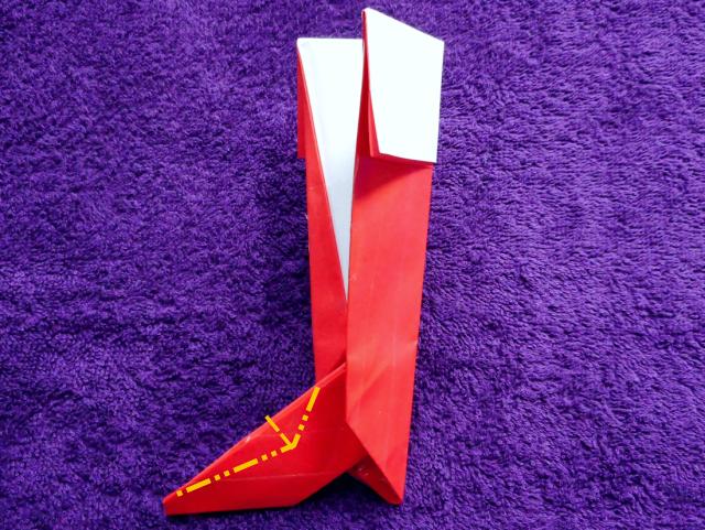 Make Origami Santa high heels