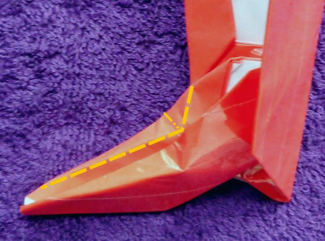 Make Origami Santa high heels