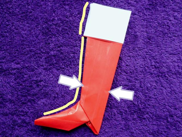 Make Origami Santa high heels