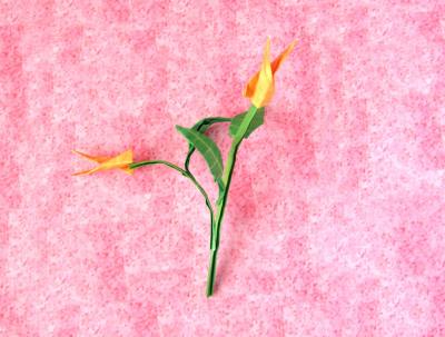 origami stem with simple flowers on it origami stem with simple flowers on it