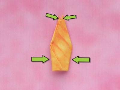 instructions for making a simple origami flower