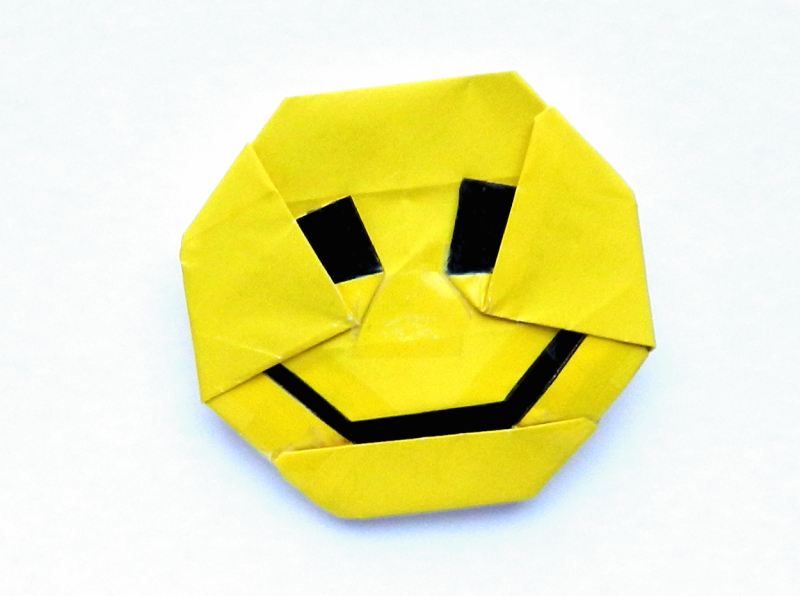 Smiley van papier