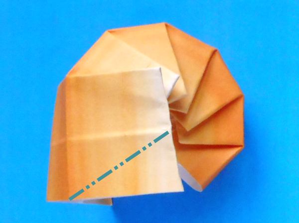 Fold an Origami spiral Seashell