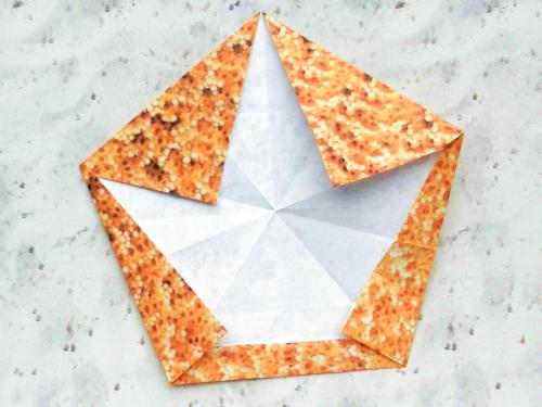 Een zeester van papier maken Een zeester van papier maken