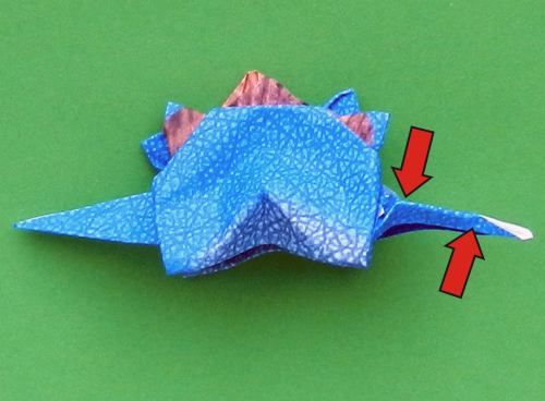 een stegosaurus (dinosaurus) maken van papier