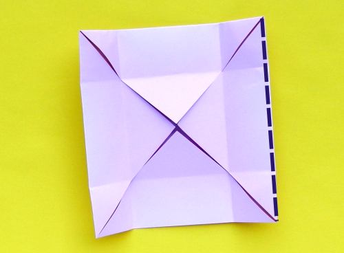 Een papieren doos met vakjes maken