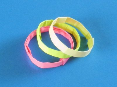 kleurrijke armbanden van post it memos kleurrijke armbanden van post it memos