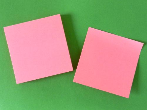 Roze Post-It memos waarmee je een varkentje kan vouwen