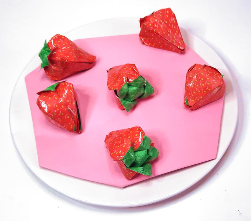 Origami aardbeien Origami aardbeien