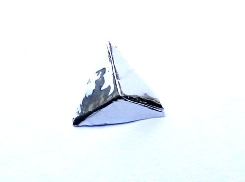 Origami stud