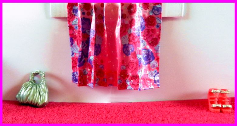 Dollhouse curtain