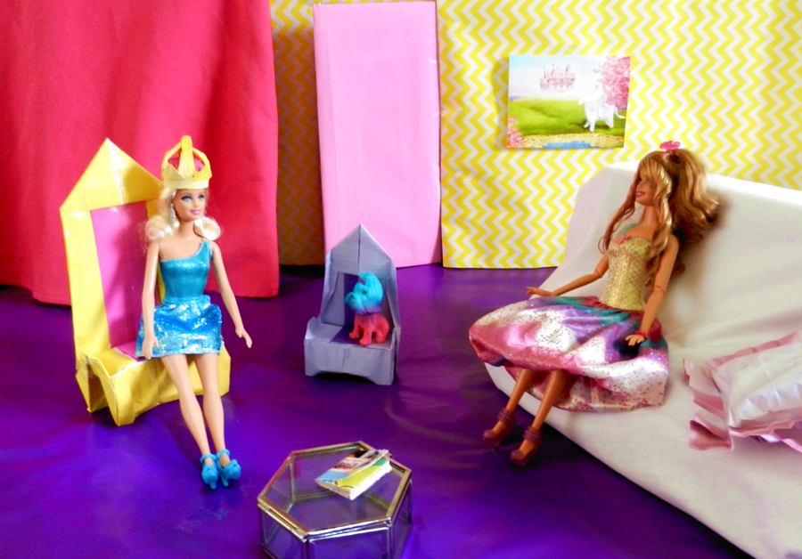 Barbie paper dollhouse
