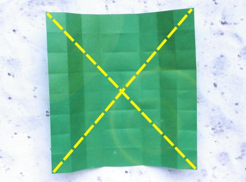 Een boom van papier maken Een boom van papier maken