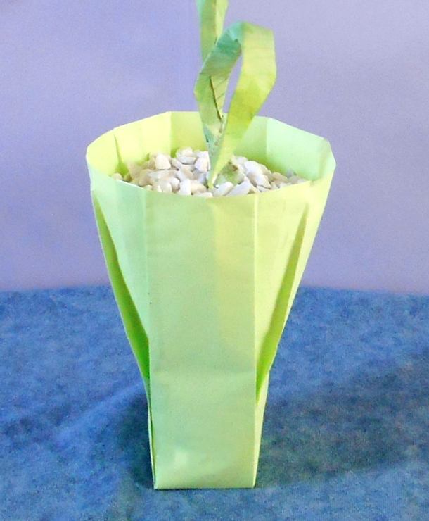 Origami trompet vaas Origami trompet vaas