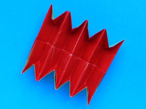 Origami flesh eating plant folding instructions Origami flesh eating plant folding instructions