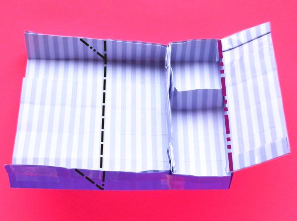 Fold an Origami wardrobe