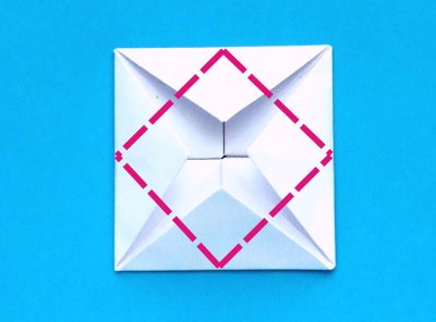 Een Origami Waterlelie vouwen