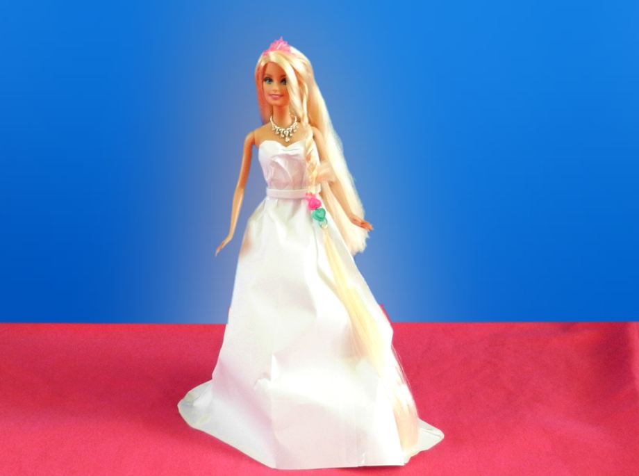 Barbie bruidsjurk van papier