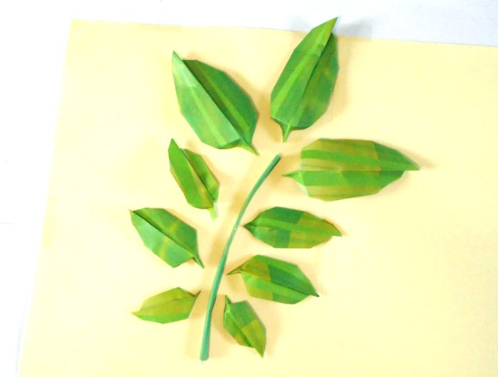 Make paper Wisteria flowers Make paper Wisteria flowers