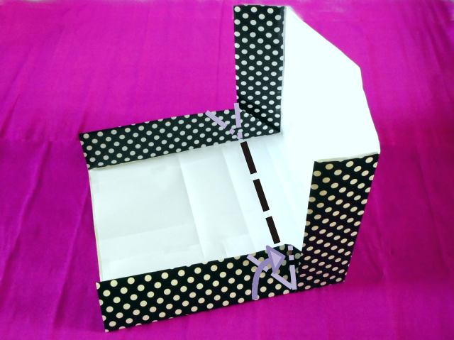 Make a wrapping paper shopping bag