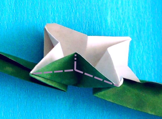Make an Origami Wreath Make an Origami Wreath