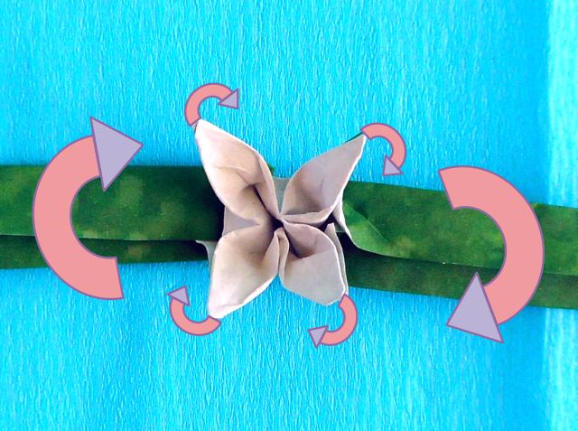 Make an Origami Wreath