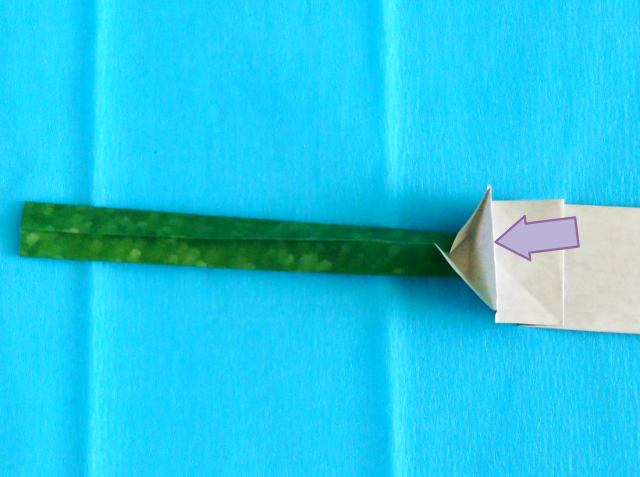 Make an Origami Wreath Make an Origami Wreath
