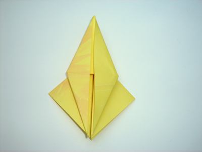 origami diagrammen van een geel bloemetje