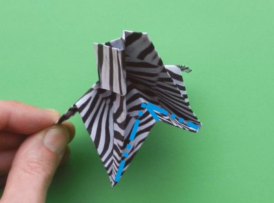 een zebra knutselen met papier