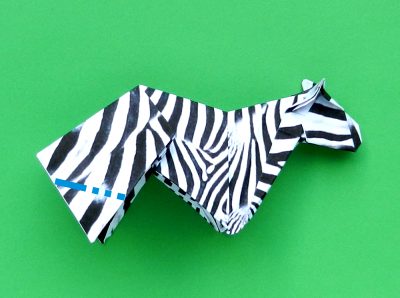 een zebra knutselen met papier