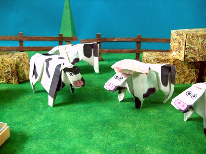 stoere koe met een ooglapje van papier stoere koe met een ooglapje van papier