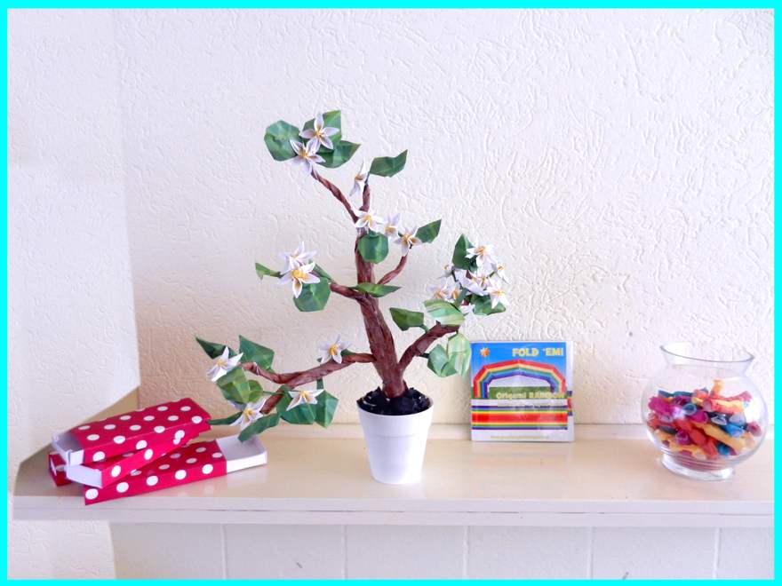 Kawaii card with a Bonsai Origami Gardenia Plant