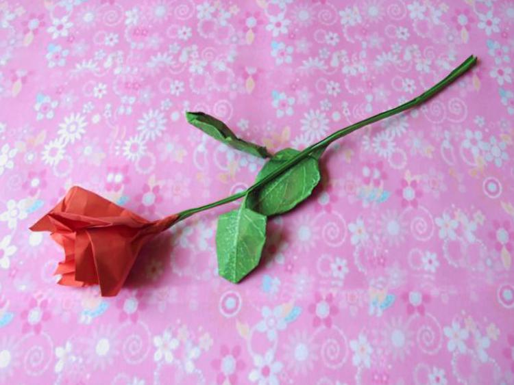 Origami rose