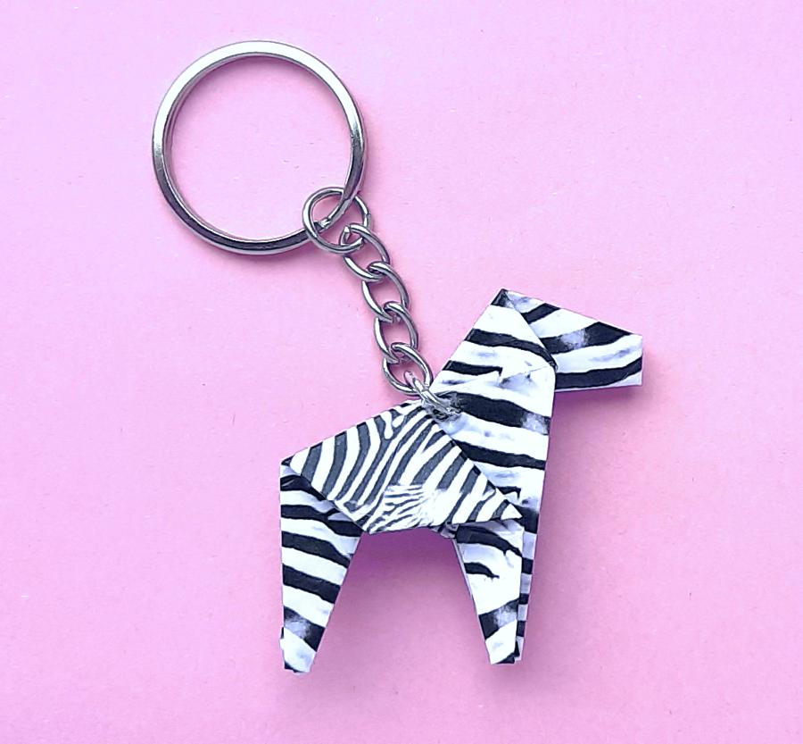 Origami Zebra Hangertje Origami Zebra Hangertje