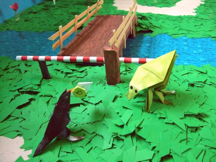 origami sprinkhaan die de wacht houdt origami sprinkhaan die de wacht houdt