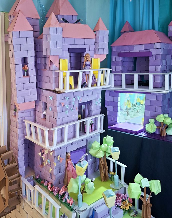 Paper dollhouse castle