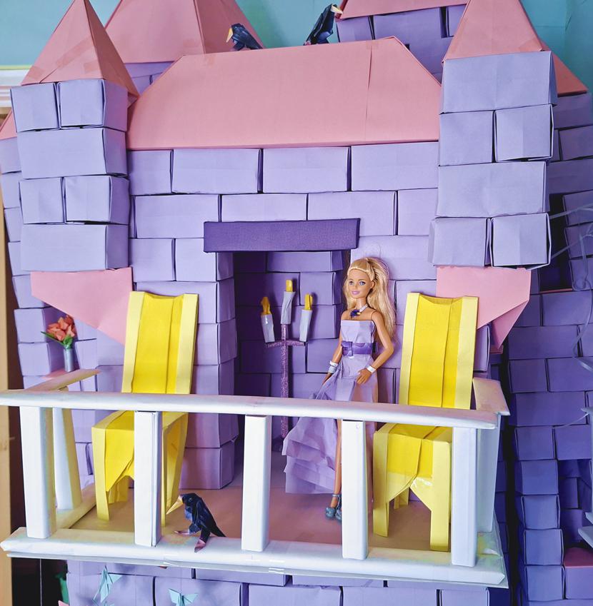 Paper dollhouse castle
