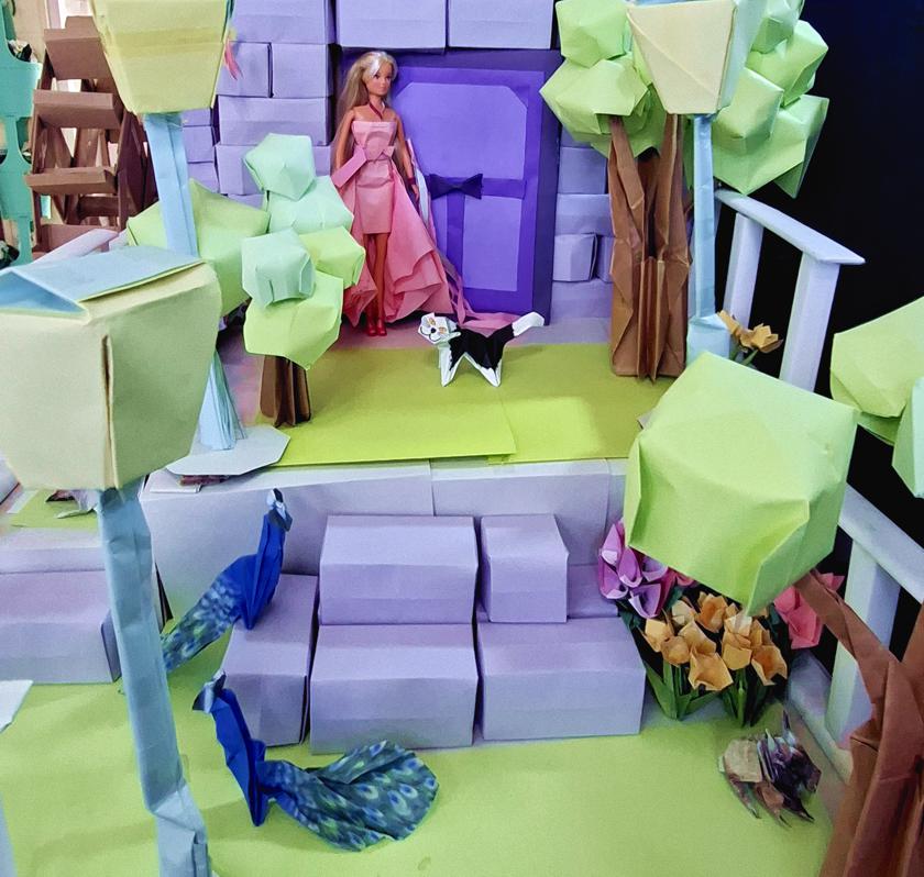 Paper dollhouse garden