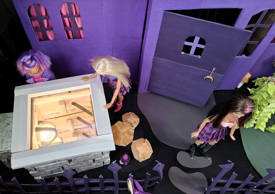 Dollhouse Witches Well