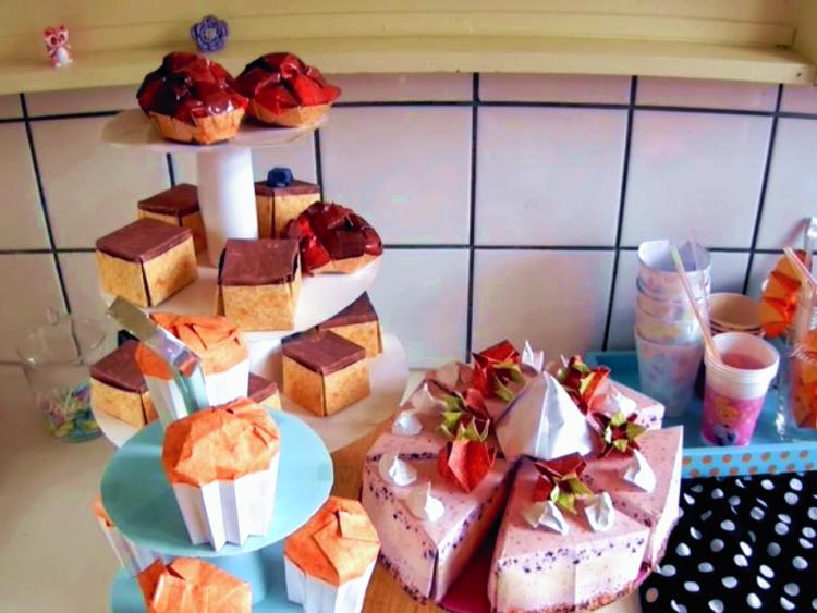 Origami Cake Shop