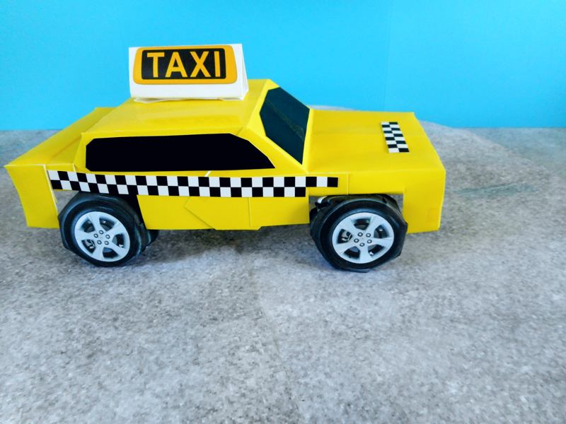 Taxi van papier