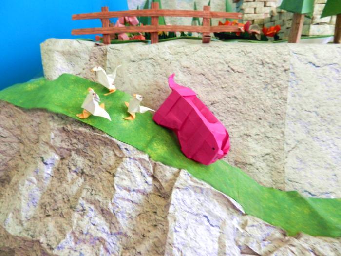 origami kippen en een varkentje