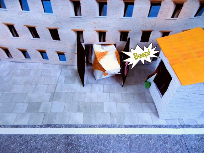 stripfiguur poes die een knutselwerk gebouw in loopt stripfiguur poes die een knutselwerk gebouw in loopt